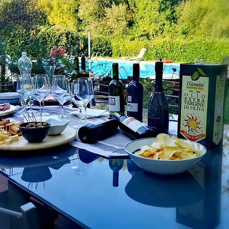 Casale Del Sole Garda Bed & Breakfast Monzambano Exterior photo